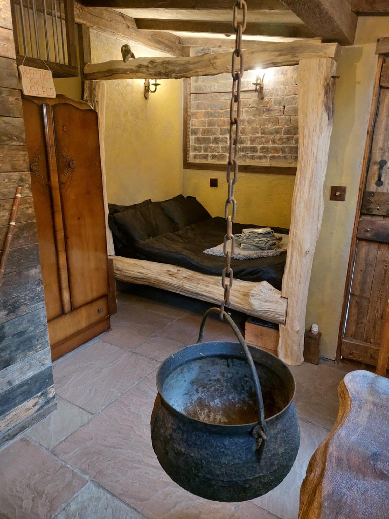 A Little Bit Of Magic - Witchcraft Hotel York Luaran gambar
